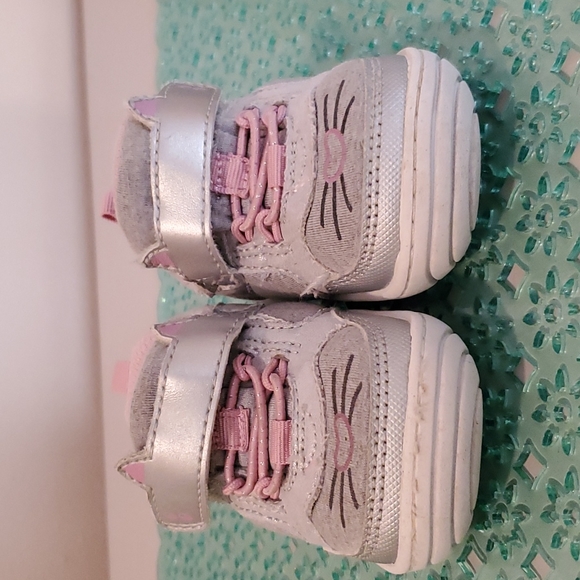 Surprize by Stride Rite kitty 😺 sneakers - Picture 3 of 9